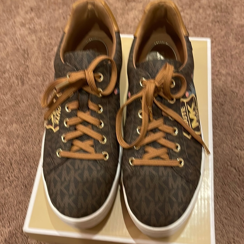 Michael Kors sneakers size 8
